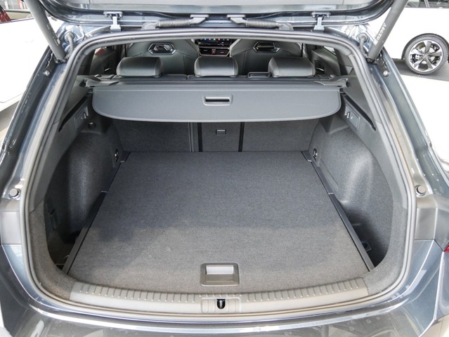 Cupra Leon ST 1.5 eTSI BEATS KAMERA ALU18 eKLAPPE NAVI