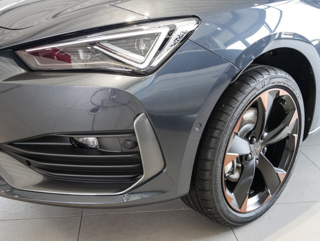 Cupra Leon ST 1.5 eTSI BEATS KAMERA ALU18 eKLAPPE NAVI