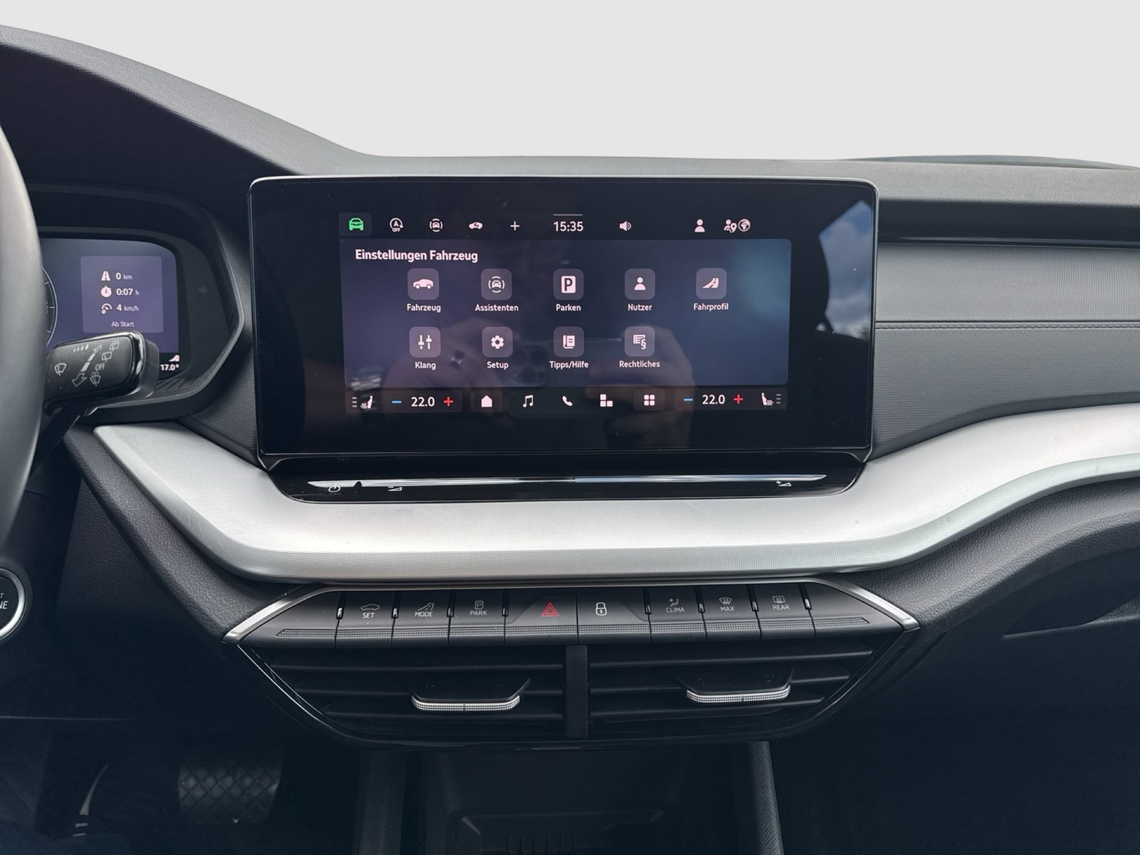 Skoda Octavia Combi 1.5 e-TEC SELECTION AHK CARPLAY