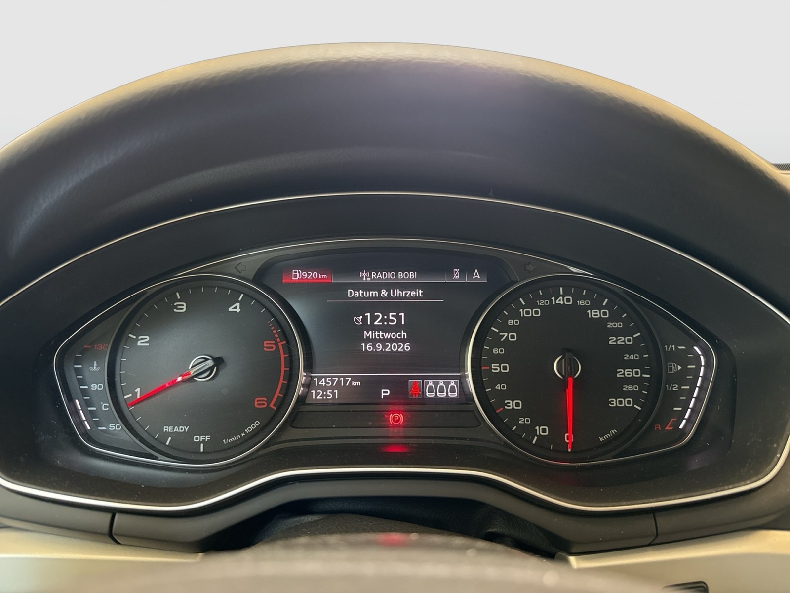 Audi A4 Avant 30 NAVI+ SITZHEIZUNG ALU