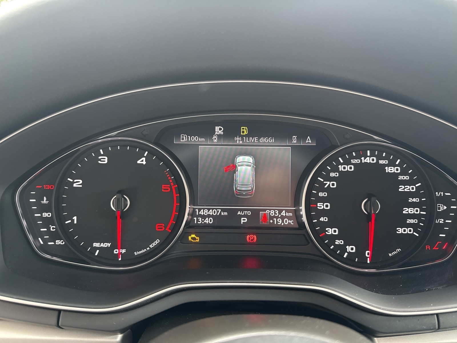 Audi A4 Avant 40 quattro AHK eKLAPPE NAVI+ SITZHEIZUNG