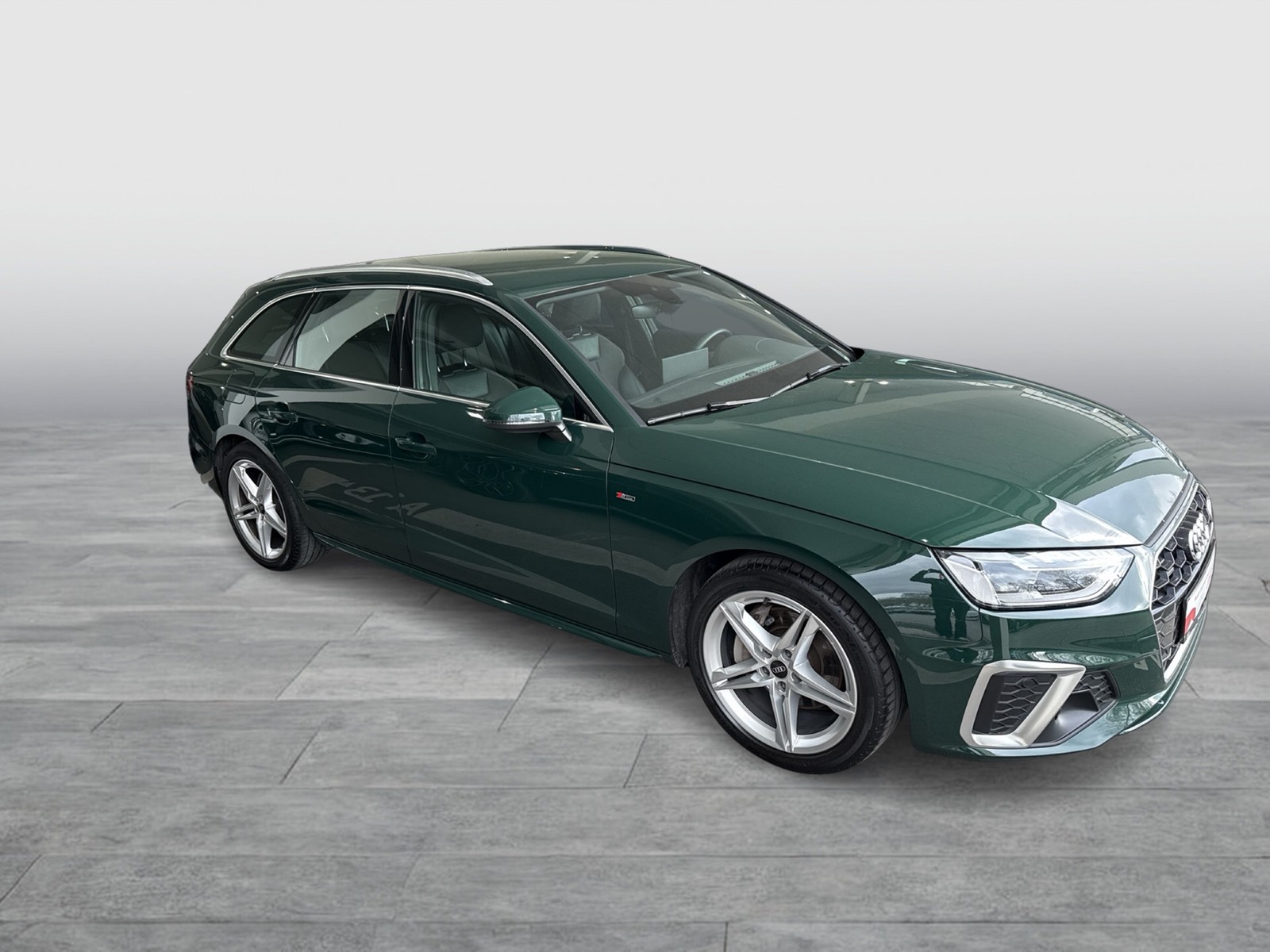 Audi A4 Avant 40 quattro S LINE AHK 360CAM LM18 NAVI+