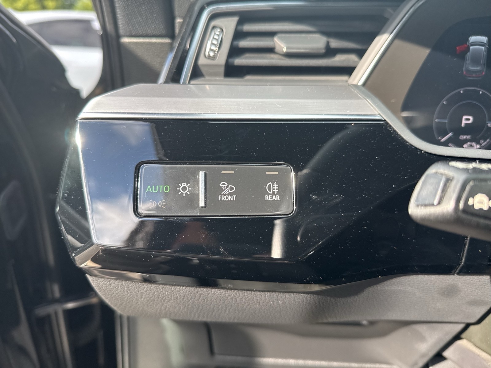 Audi e-tron 55 quattro S LINE BLACKPAK NACHTSICHT ALU21"