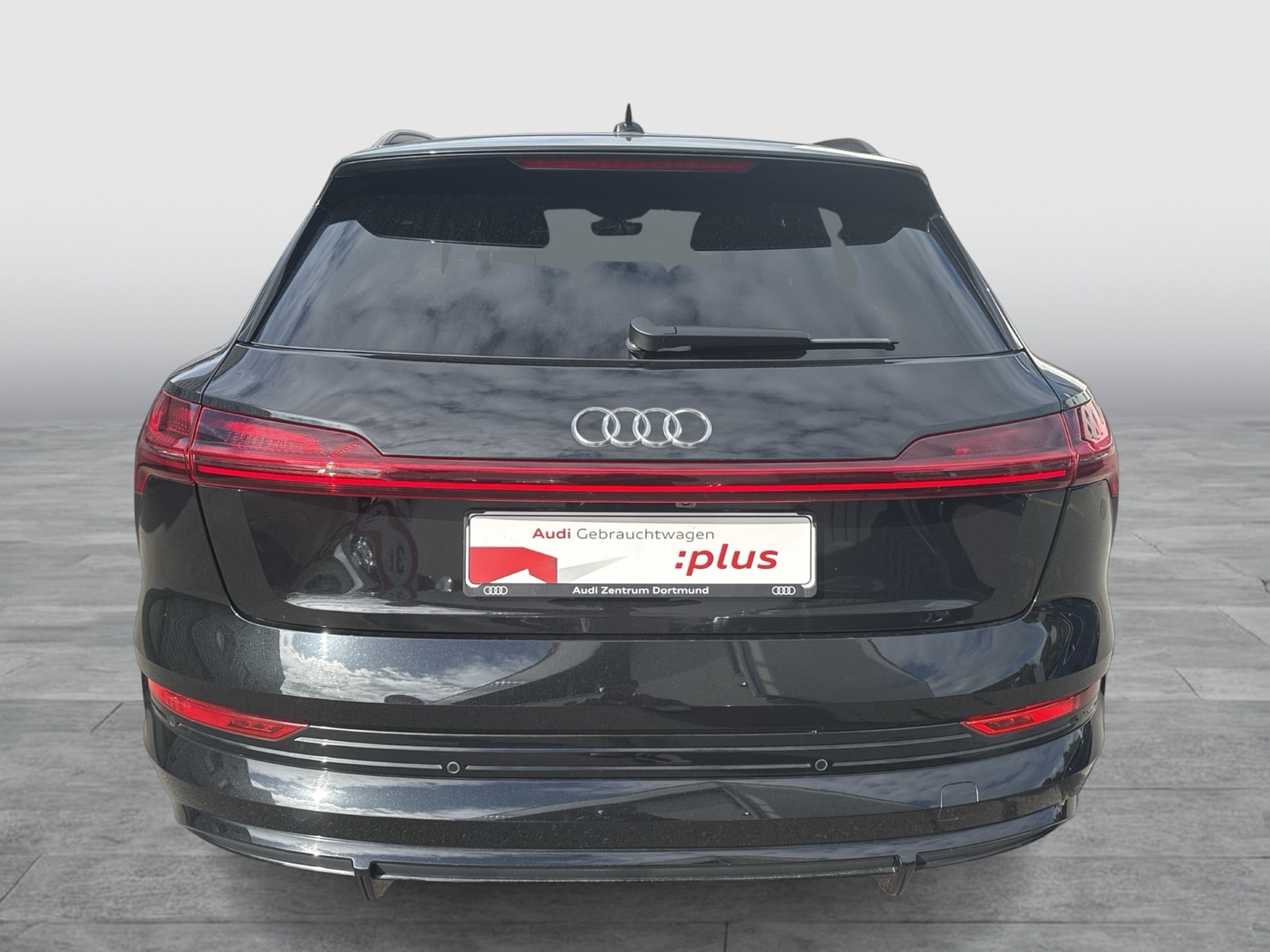 Audi e-tron 55 quattro S LINE BLACKPAK NACHTSICHT ALU21"