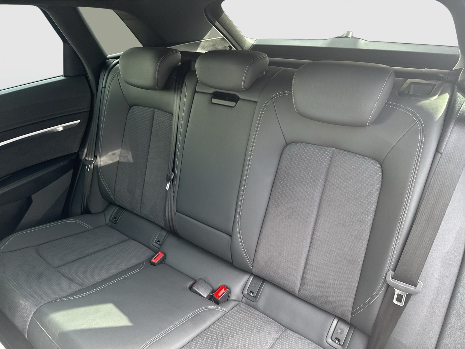 Audi e-tron 55 quattro S LINE BLACKPAK NACHTSICHT ALU21"