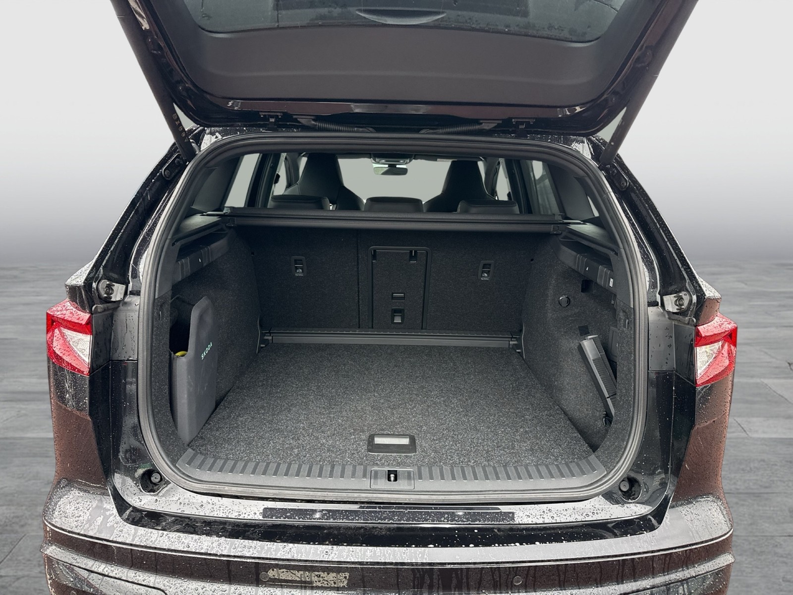 Skoda Enyaq 85 SPORTLINE WÄRMEPUMPE CAM ACC LM20 NAVI