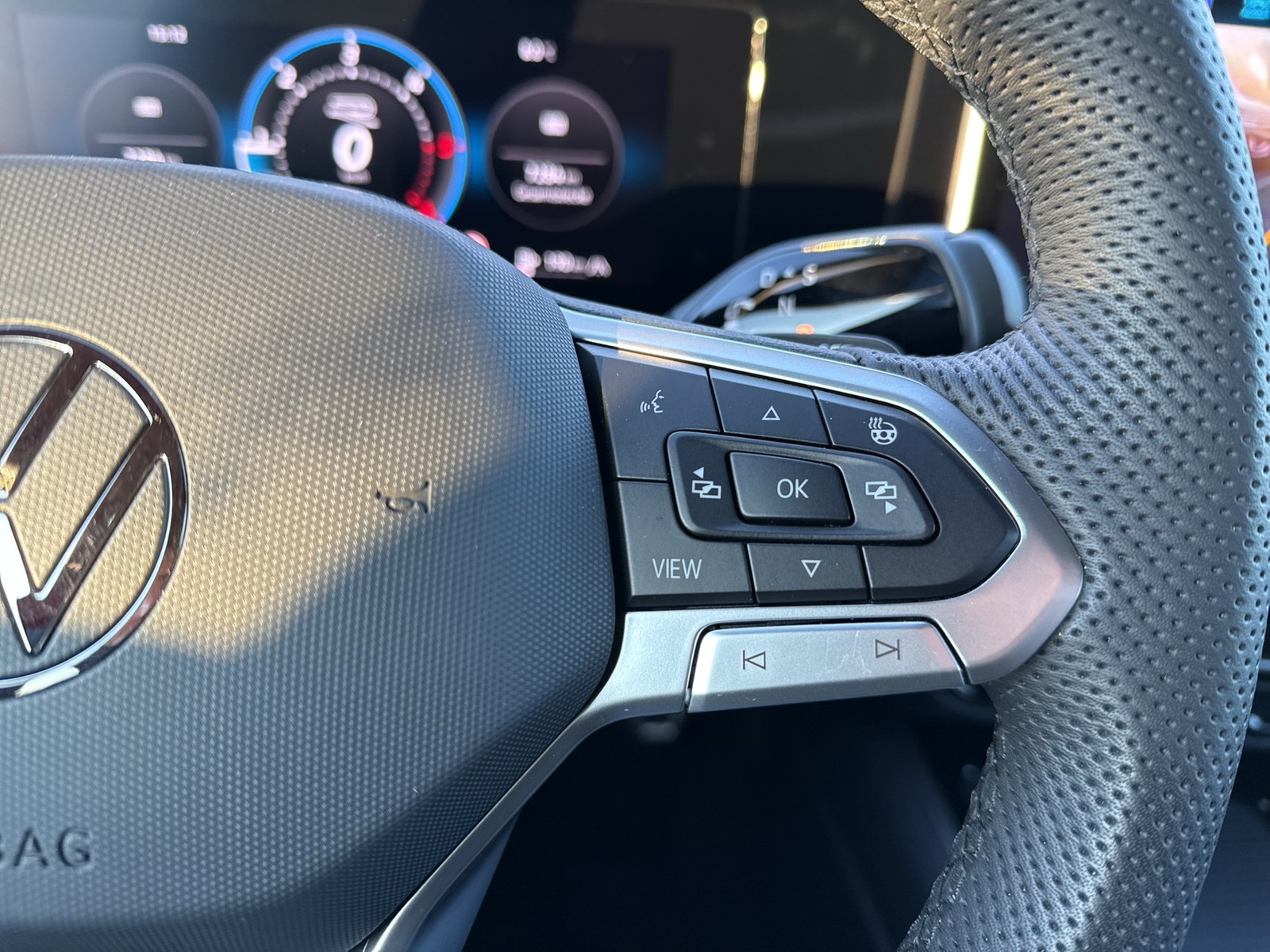 Volkswagen Passat Variant R-LINE BLACK STYLE NAVI AHK CAM