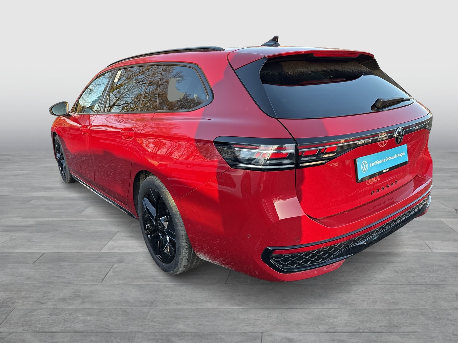 Volkswagen Passat Variant R-LINE BLACK STYLE NAVI AHK CAM