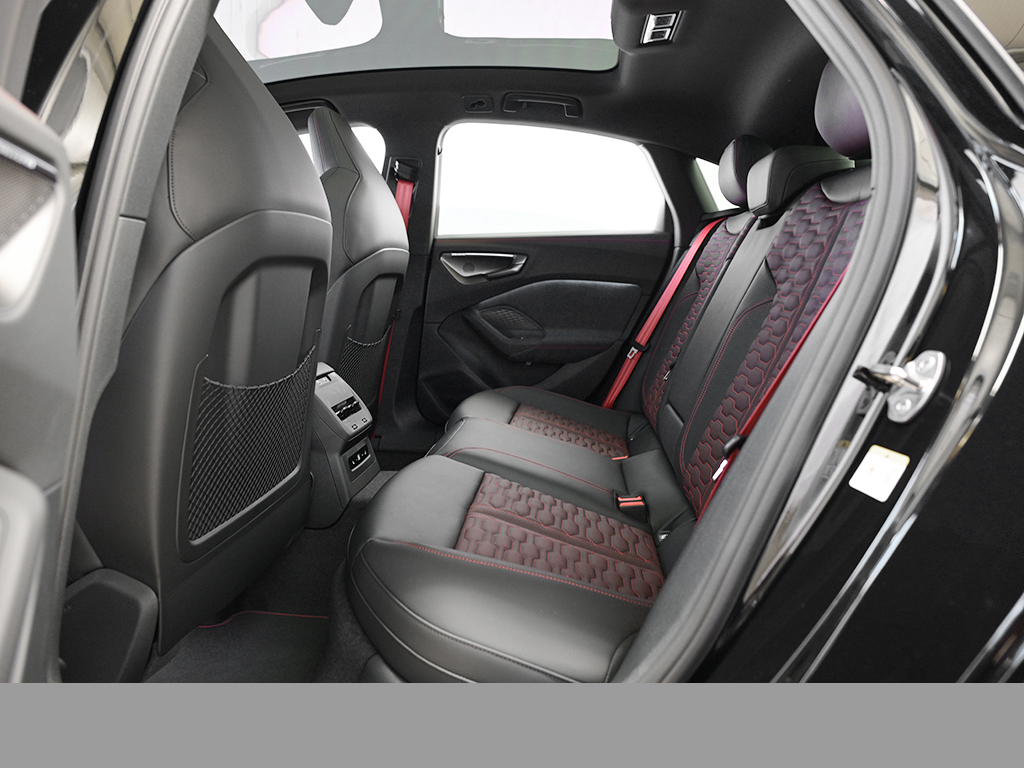 Audi RS5 Limousine tiptronic PANO TECH PRO B&O LM21