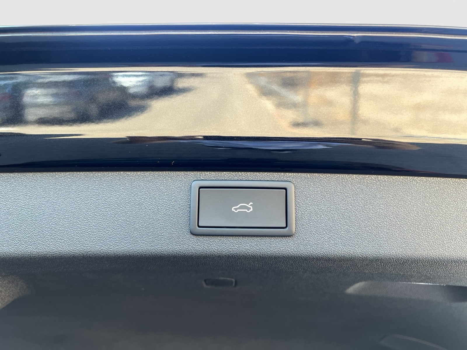 Skoda Enyaq 85 SPORTLINE WÄRMEPUMPE CAM ACC LM20 NAVI