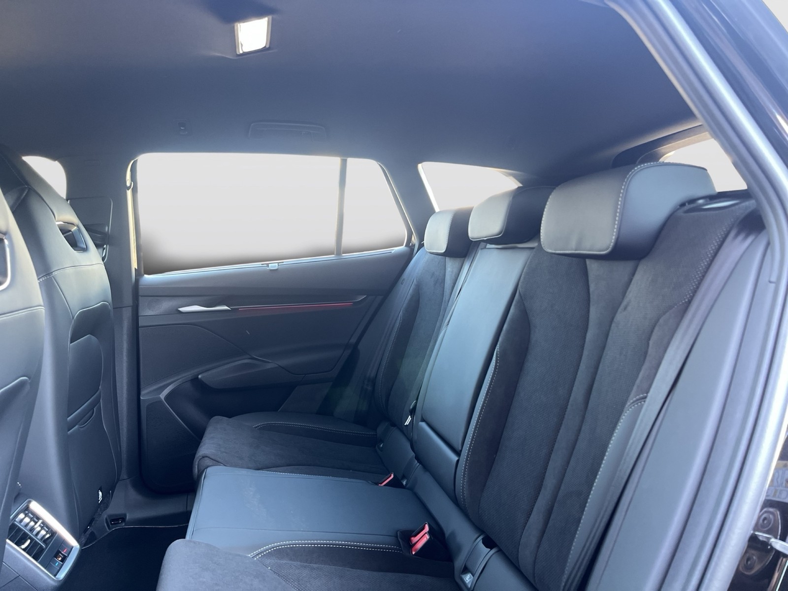 Skoda Enyaq 85 SPORTLINE WÄRMEPUMPE CAM ACC LM20 NAVI
