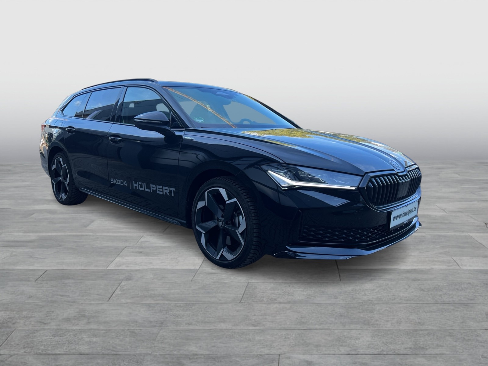 Skoda Superb Combi 1.5 iV SPORTLINE PANO CAM ACC LM19