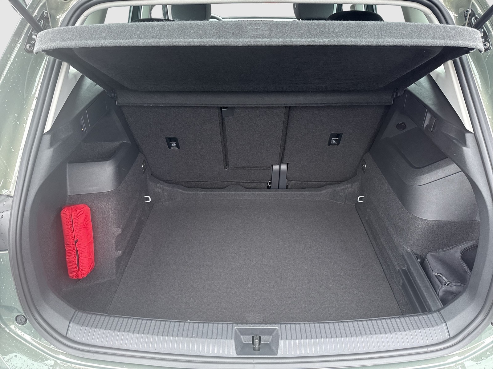 Volkswagen Tiguan 2.0 MOVE AHK NAVI SITZHZG ALU KAMERA