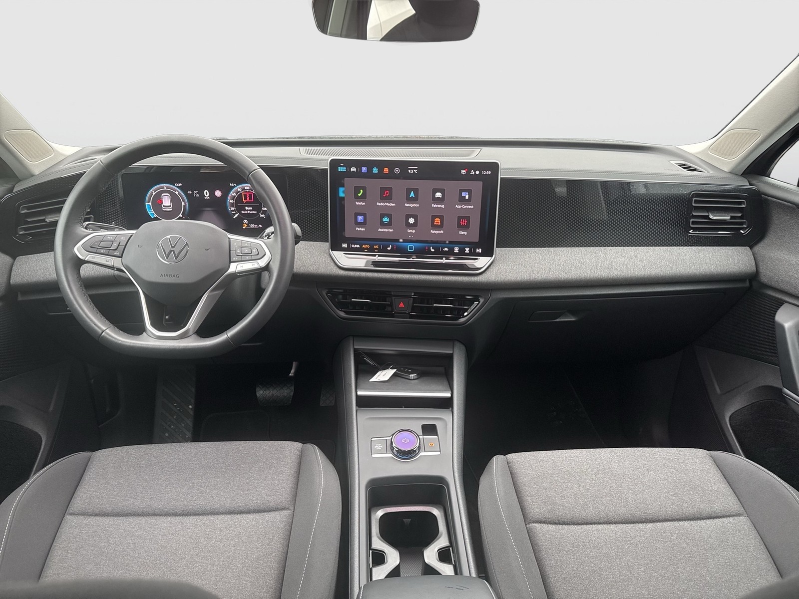 Volkswagen Tiguan 2.0 MOVE AHK NAVI SITZHZG ALU KAMERA