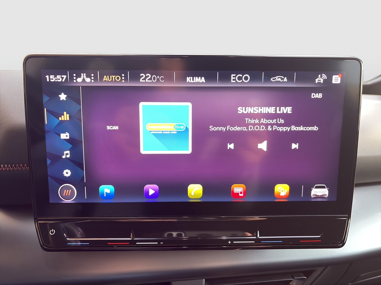 Cupra Born LM19 SITZHEIZUNG DAB EINPARKHILFE BLUETOOTH