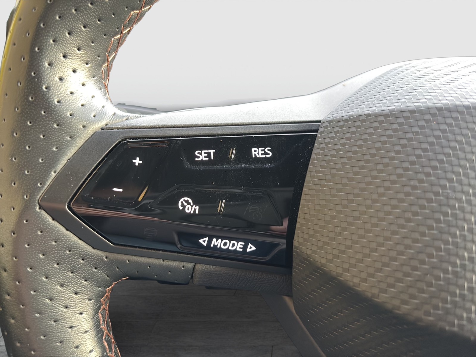 Cupra Born LM19 SITZHEIZUNG DAB EINPARKHILFE BLUETOOTH