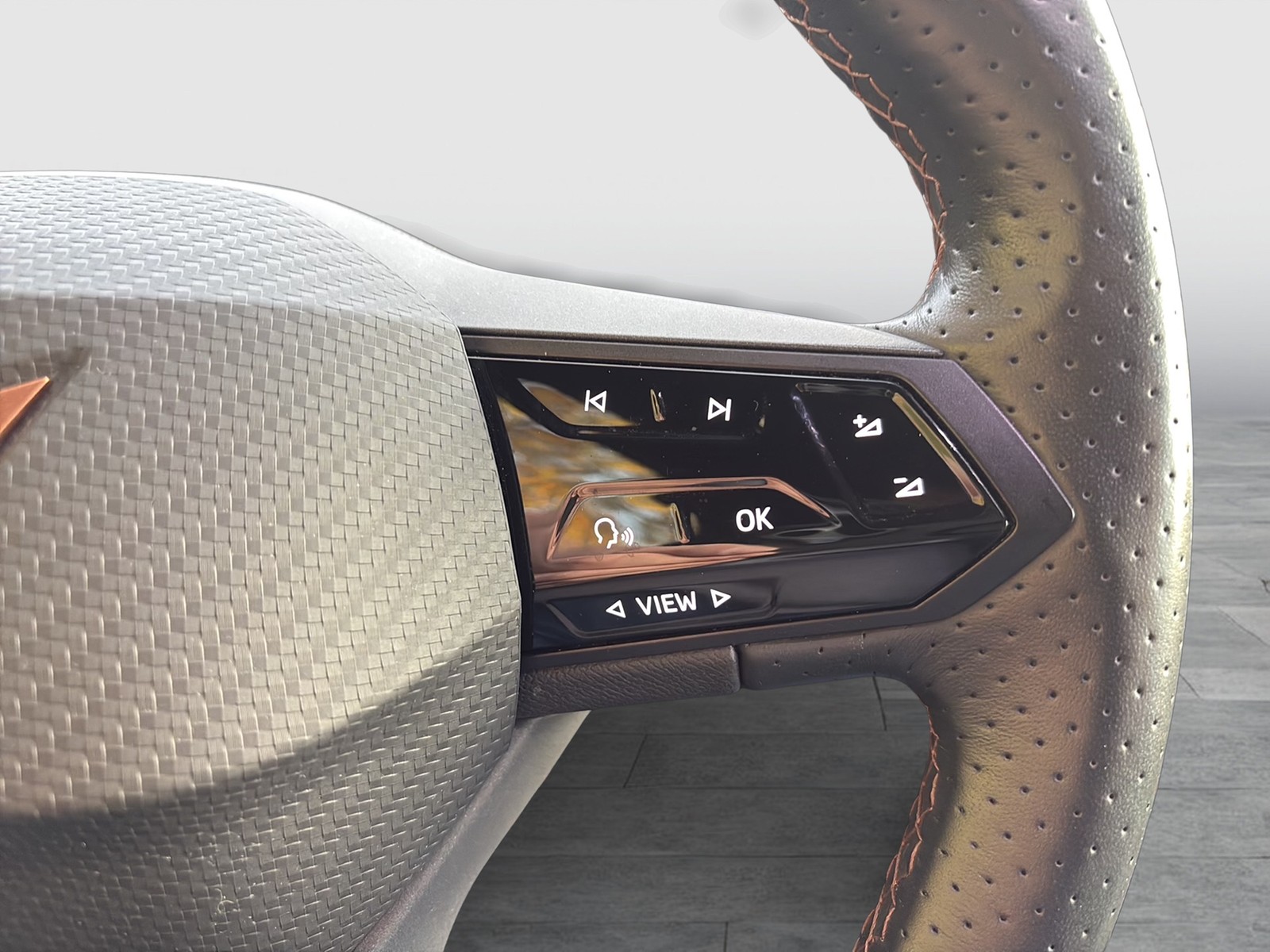 Cupra Born LM19 SITZHEIZUNG DAB EINPARKHILFE BLUETOOTH