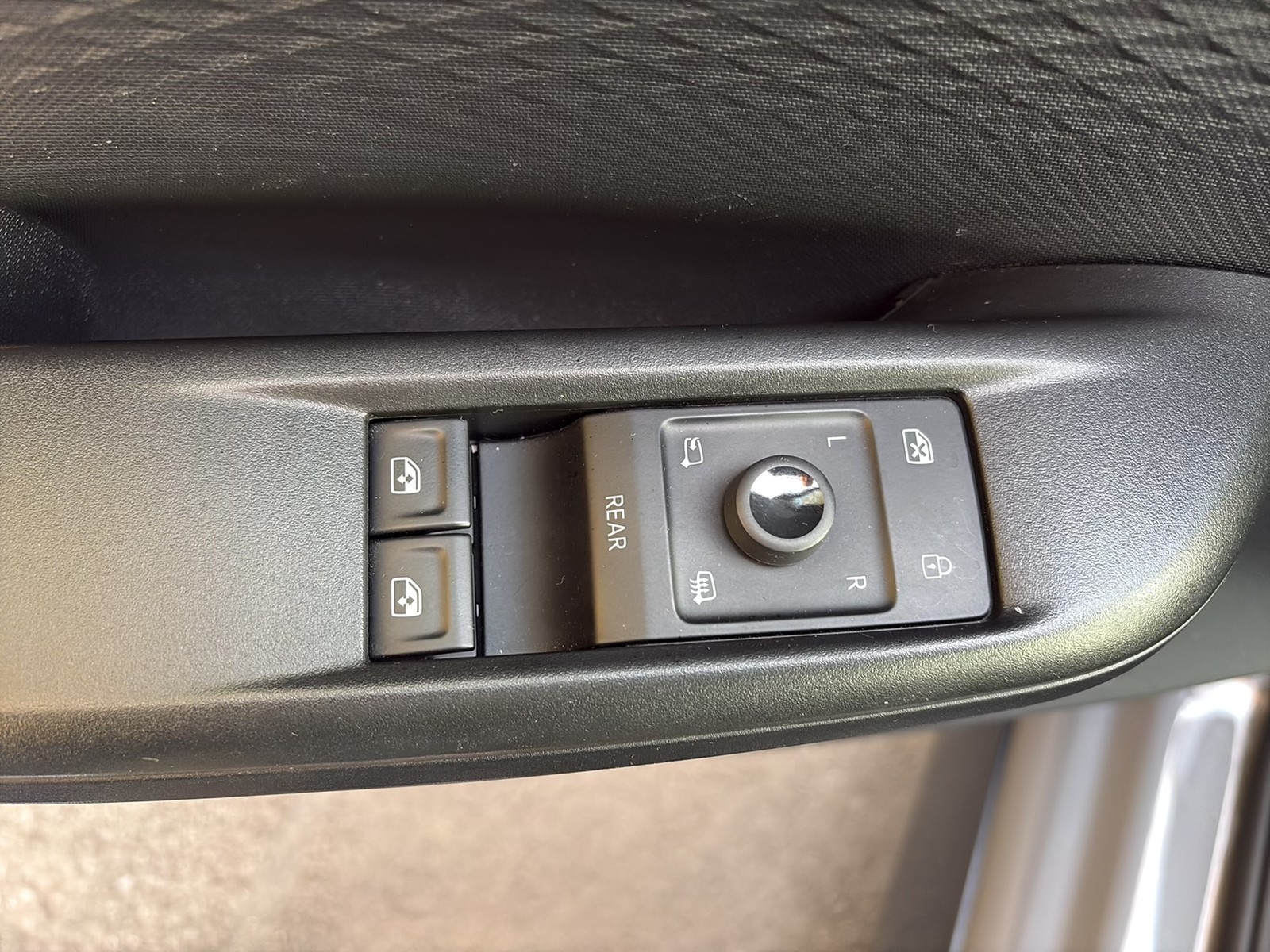 Cupra Born LM19 SITZHEIZUNG DAB EINPARKHILFE BLUETOOTH