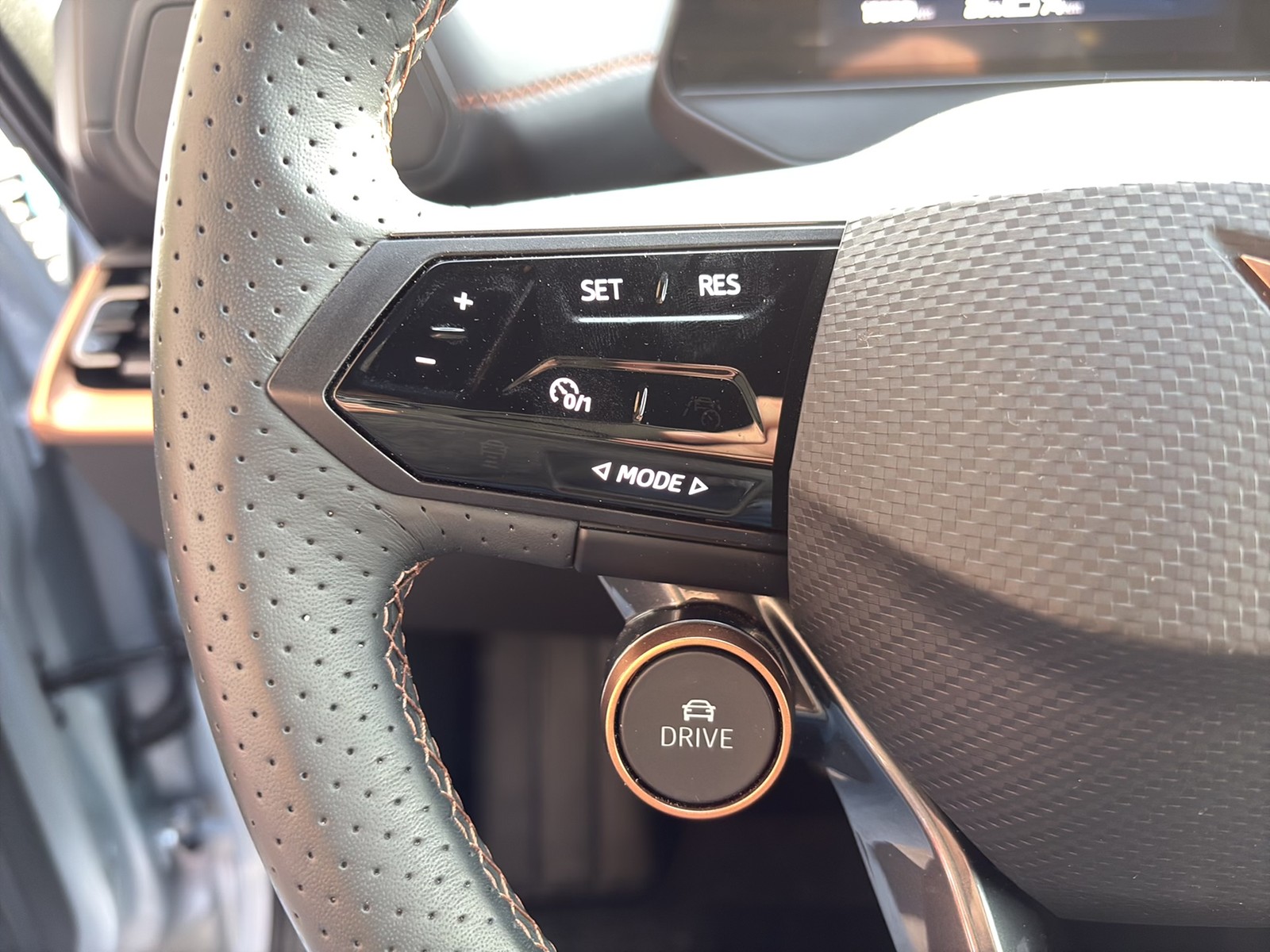 Cupra Born e-BOOST CAM ACC LM19 NAVI SITZHEIZUNG LED