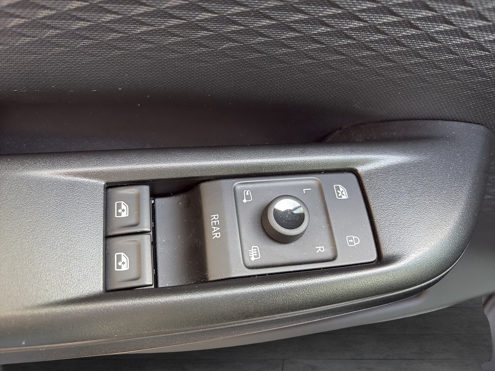 Cupra Born e-BOOST CAM ACC LM19 NAVI SITZHEIZUNG LED