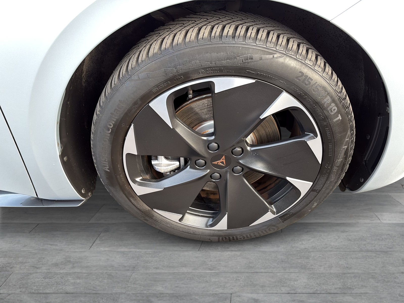 Cupra Born e-BOOST CAM ACC LM19 NAVI SITZHEIZUNG LED