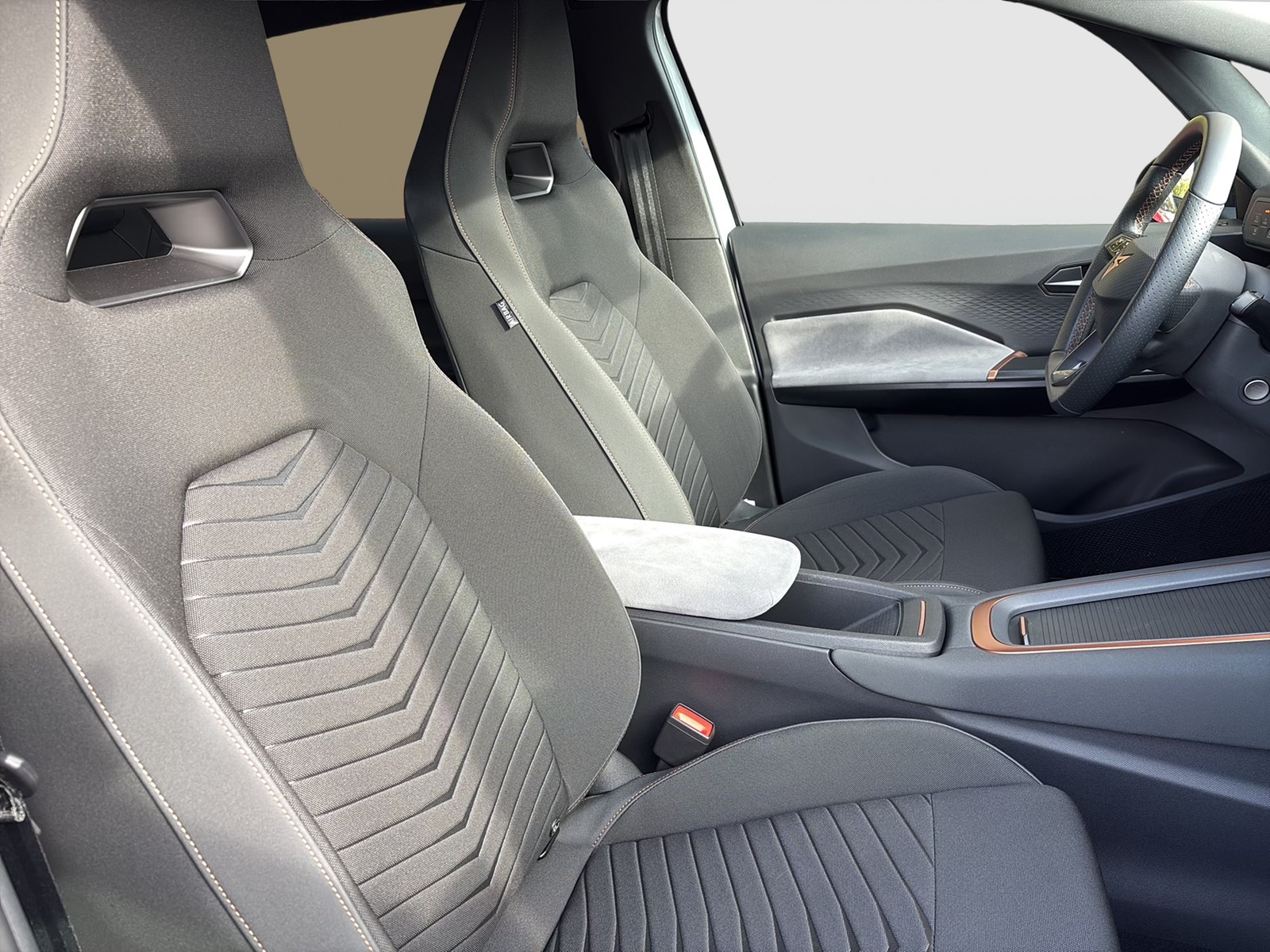 Cupra Born e-BOOST CAM ACC LM19 NAVI SITZHEIZUNG LED