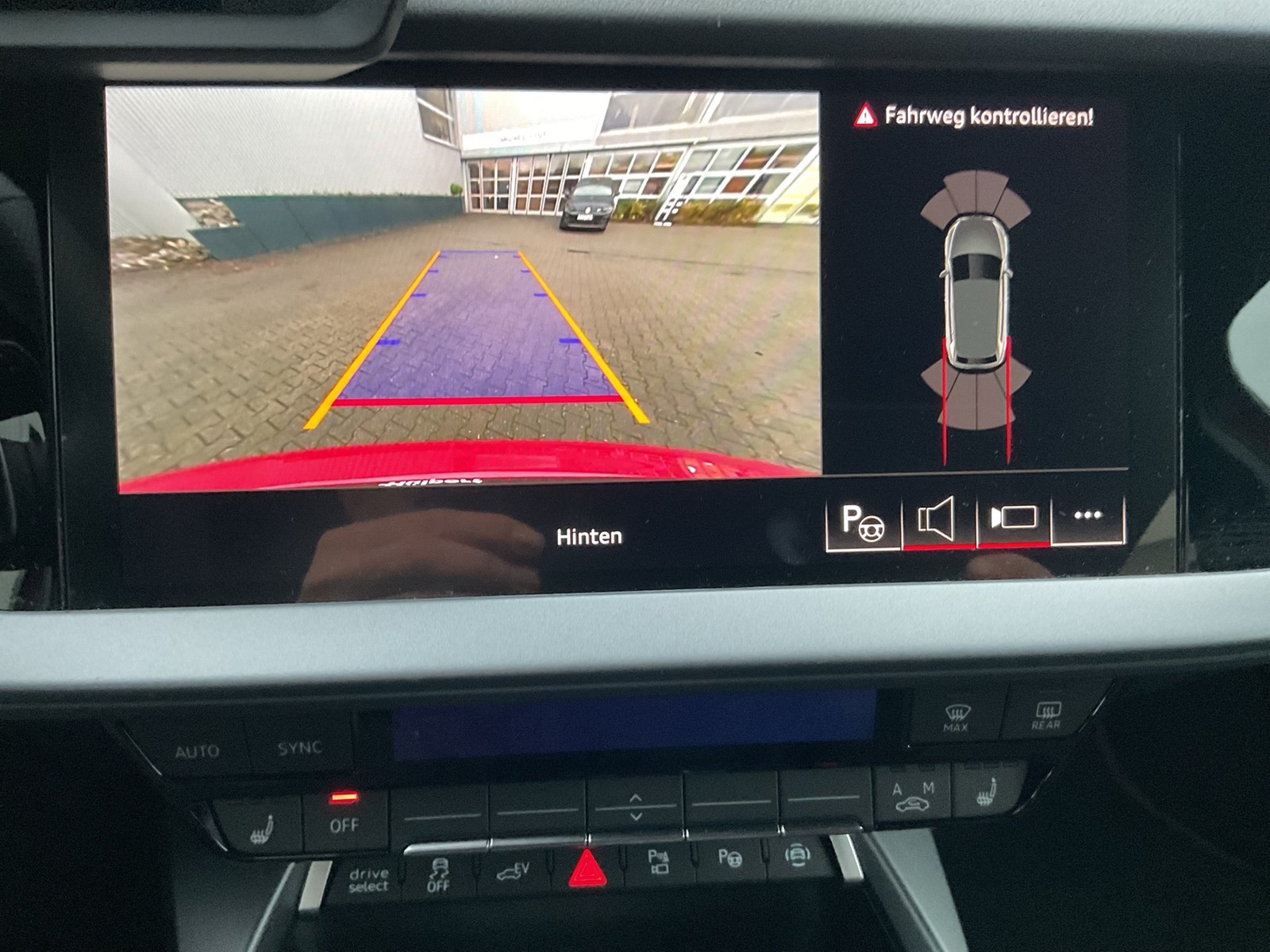 Audi A3 Sportback 45 HYBRID S LINE BLACKPAK AHK LM18