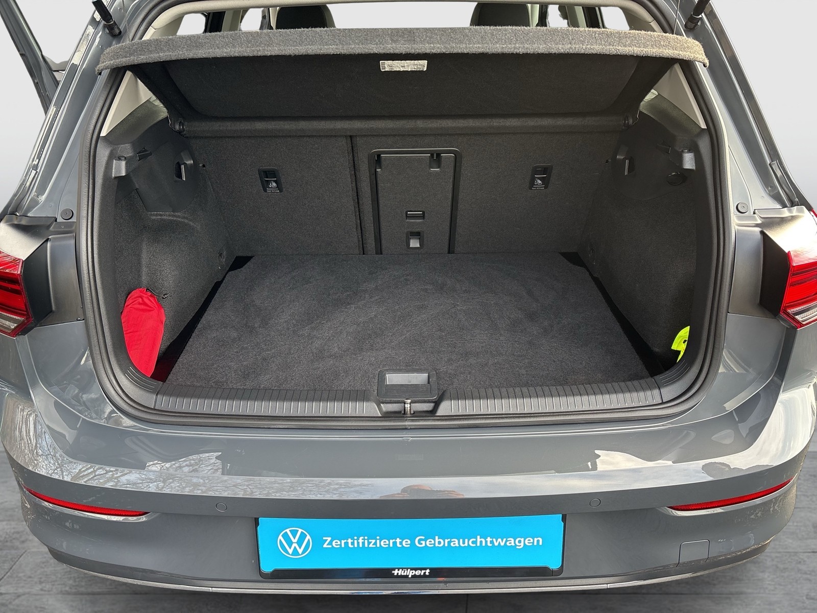 Volkswagen Golf VIII 1.5 MOVE ACC LED ALU NAVI SITZHEIZUNG