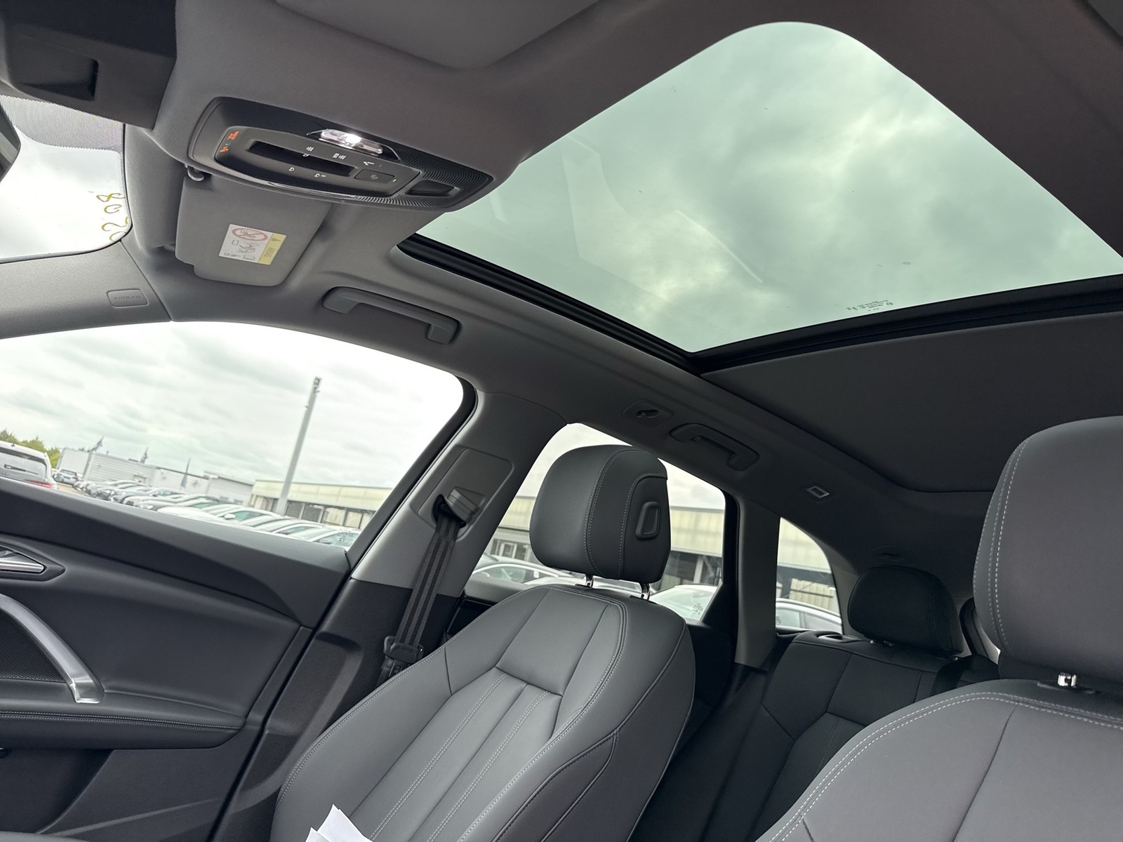 Audi Q5 quattro NEUES MODELL PANO AHK CAM ACC LM19