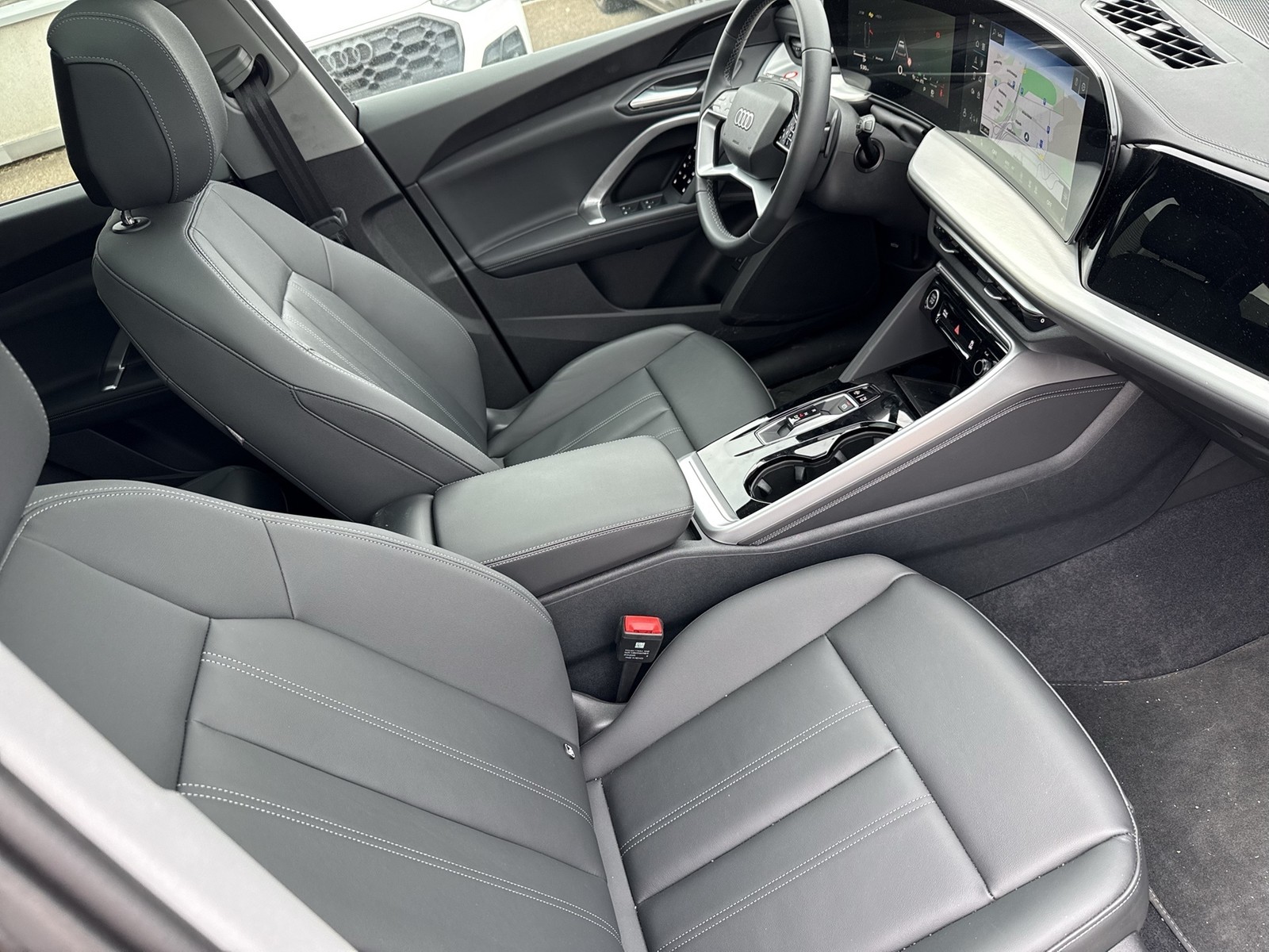 Audi Q5 quattro NEUES MODELL PANO AHK CAM ACC LM19