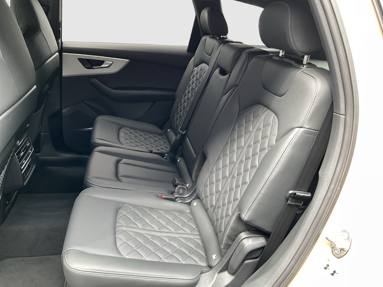 Audi Q7 quattro HYBRID S LINE B&O AHK 360CAM ACC LM21