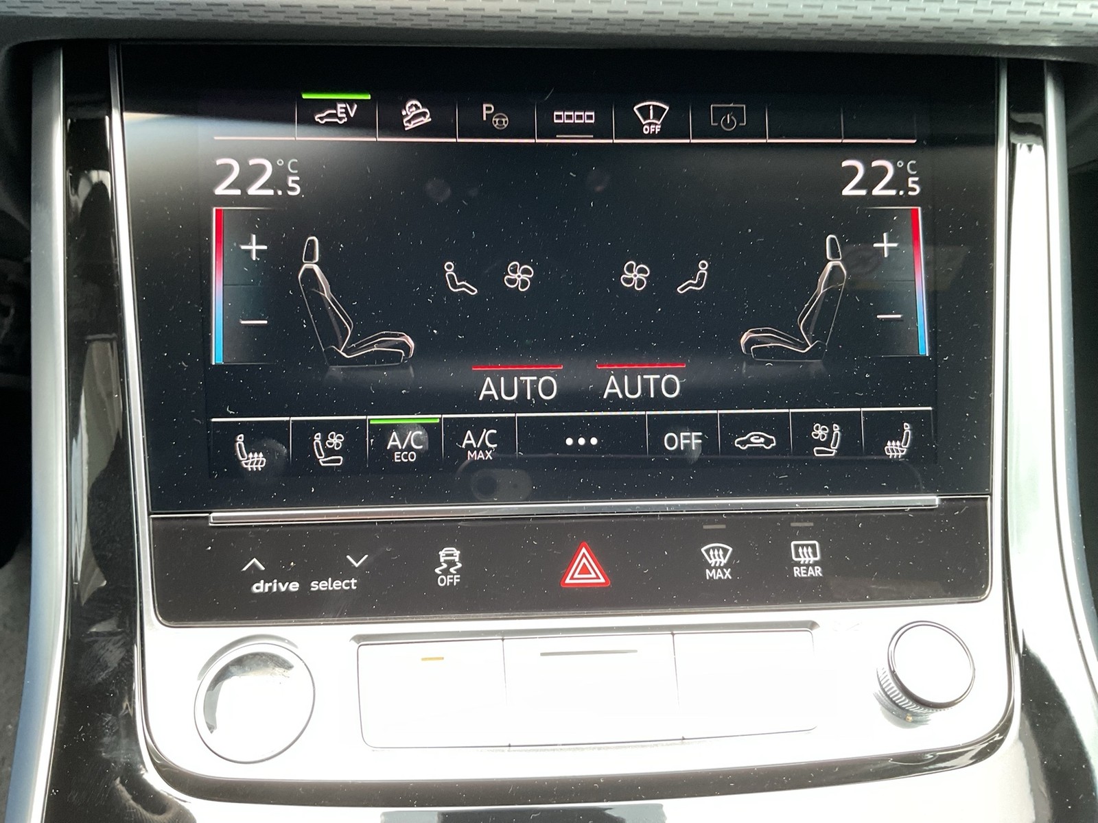 Audi Q7 quattro HYBRID S LINE B&O AHK 360CAM ACC LM21