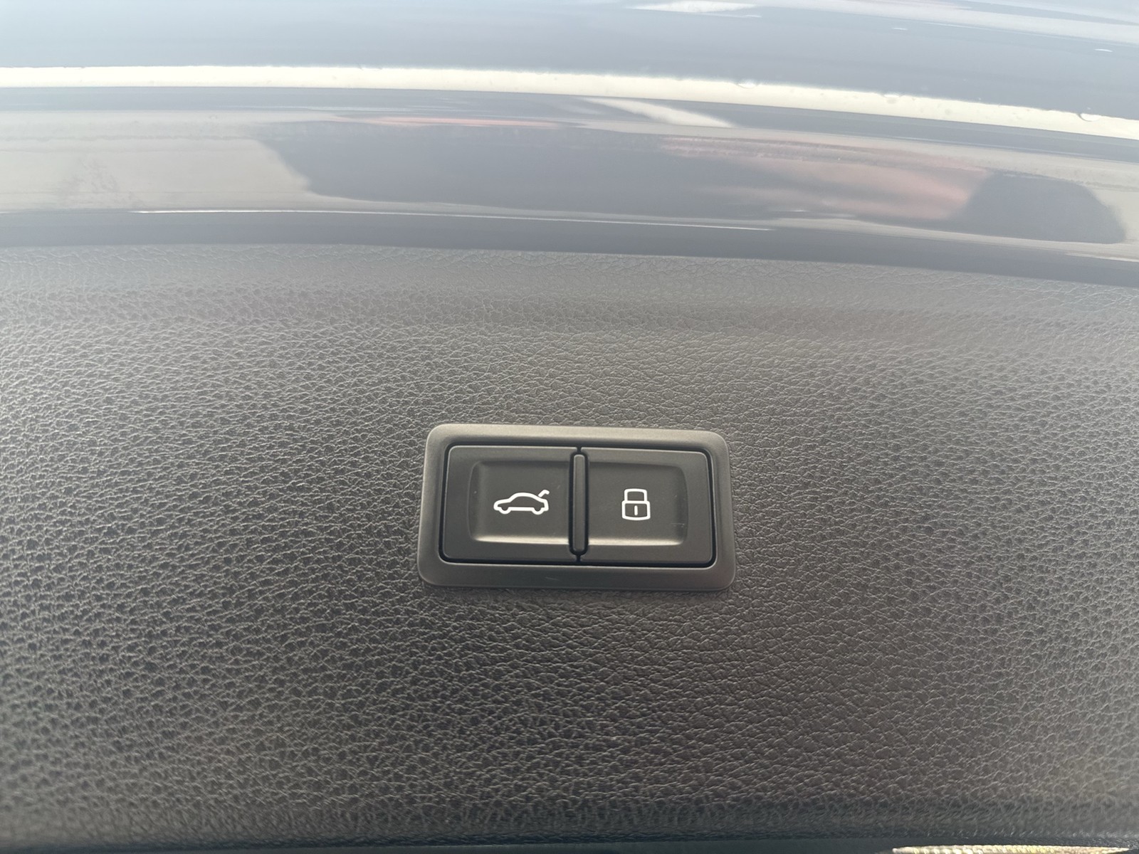 Audi Q5 55 quattro HYBRID S LINE PANO B&O AHK ALU20