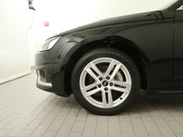 Audi A4 Avant 40 advanced CAM ACC LM18 E-KLAPPE NAVI+