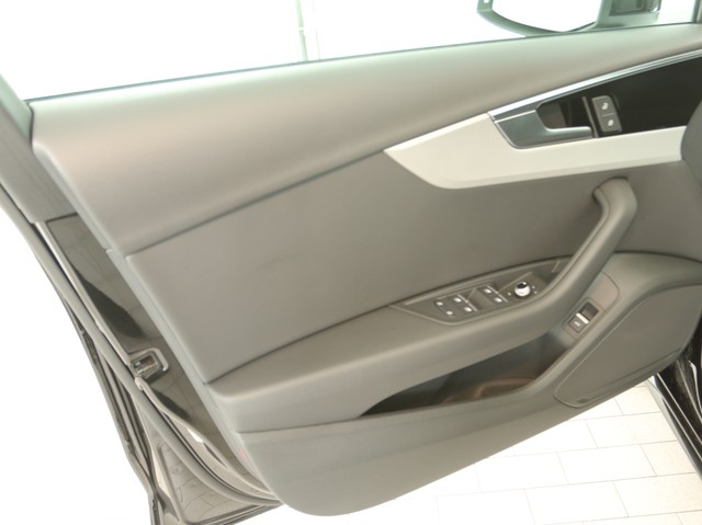 Audi A4 Avant 40 advanced CAM ACC LM18 E-KLAPPE NAVI+