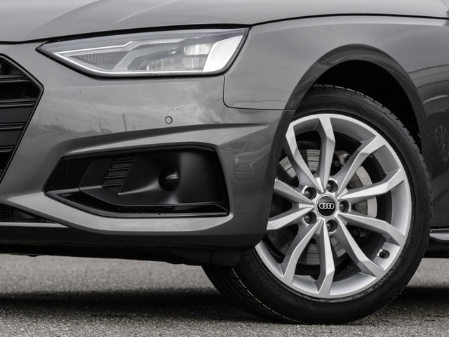 Audi A4 40 advanced BLACKPAK CAM LM18 NAVI+ SITZHEIZ.