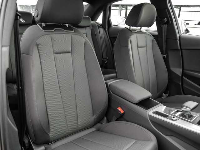Audi A4 40 advanced BLACKPAK CAM LM18 NAVI+ SITZHEIZ.