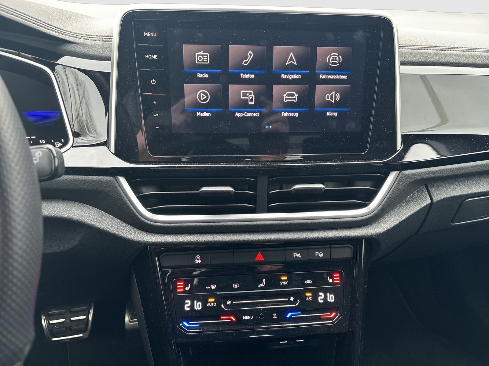 Volkswagen T-Roc 2.0 R-LINE 4X4 STANDHZ. AHK CAM ACC LM19