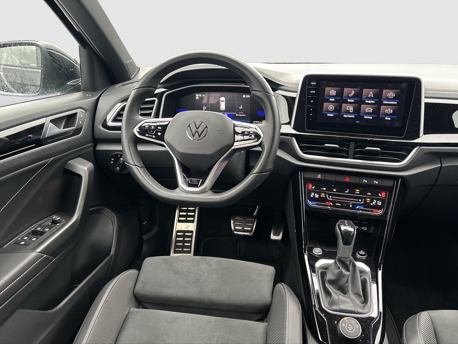 Volkswagen T-Roc 2.0 R-LINE 4X4 STANDHZ. AHK CAM ACC LM19