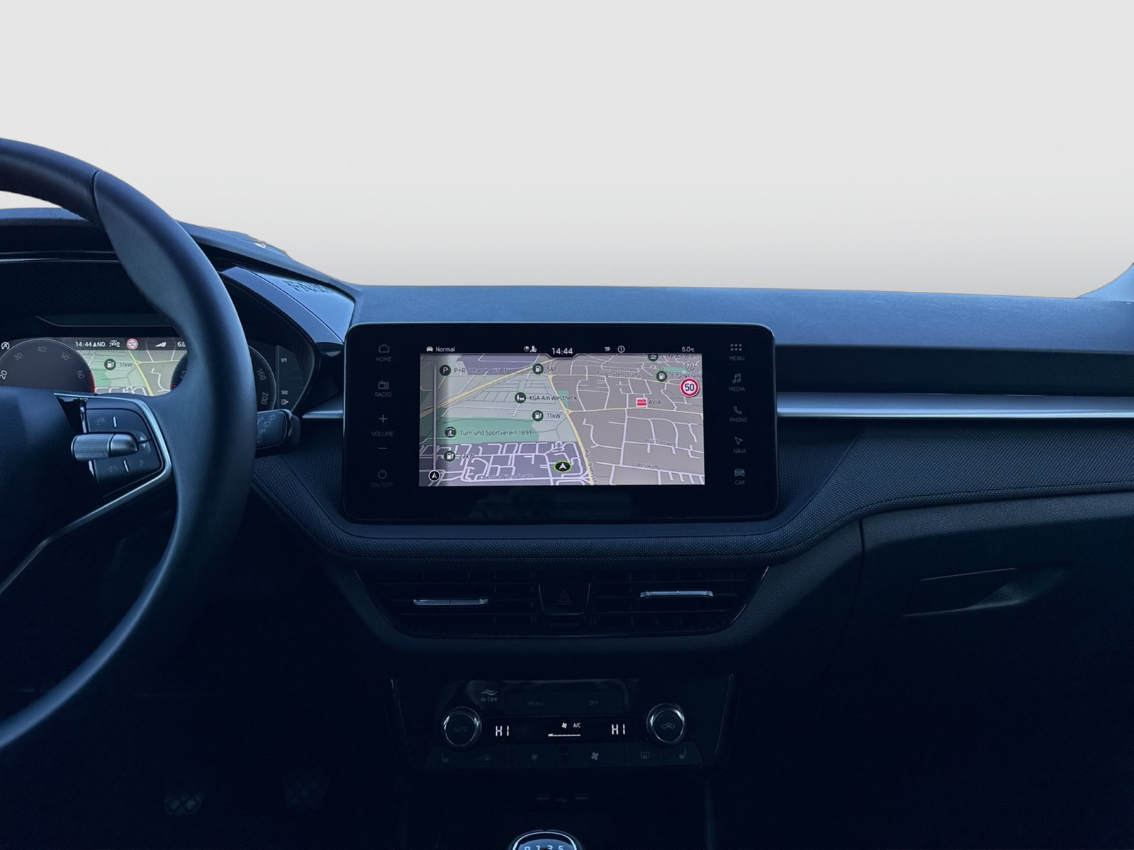 Skoda Fabia 1.0 TOUR CAM AHK-VORBEREITUNG NAVI SITZHZ.