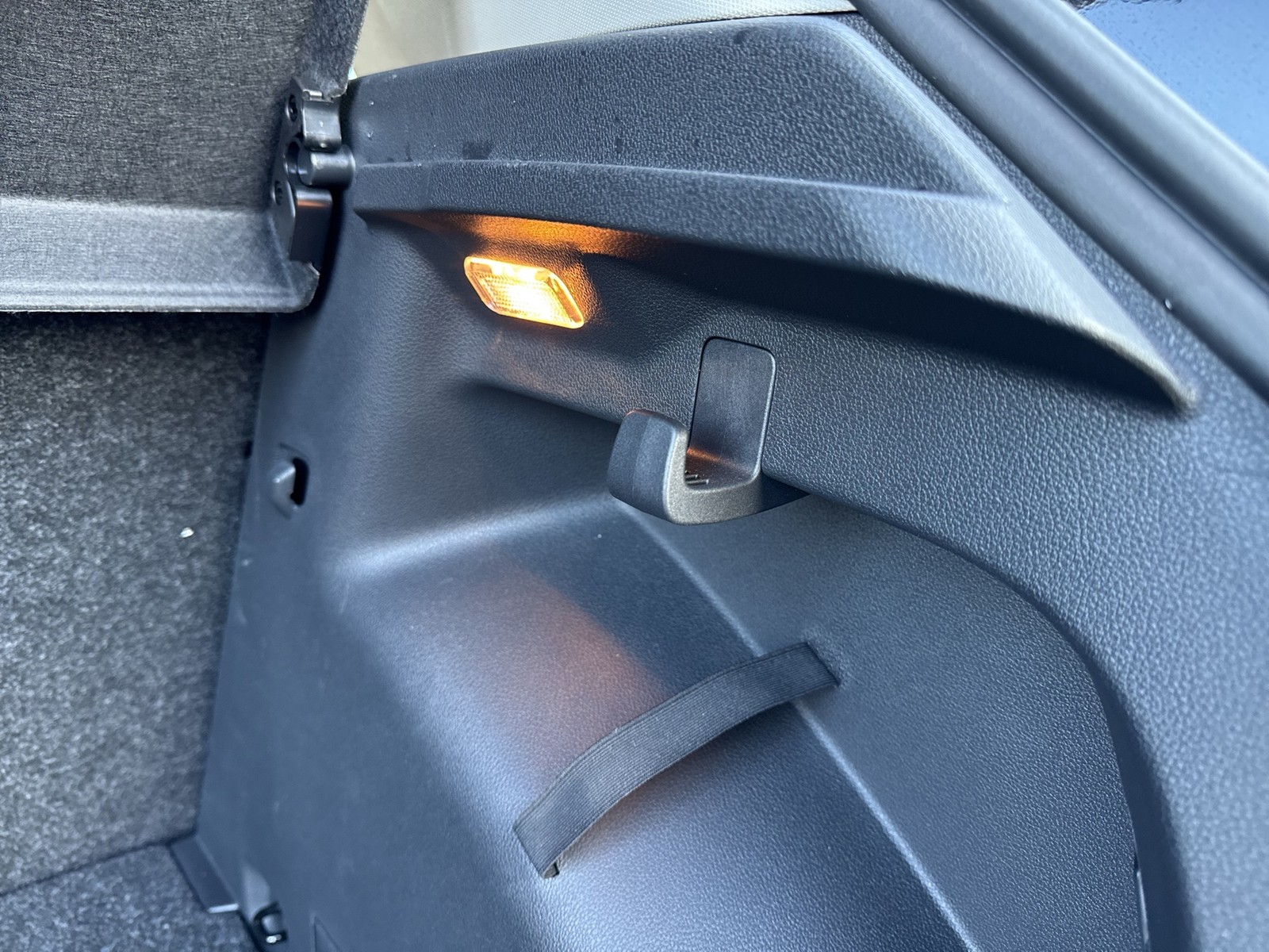 Skoda Fabia 1.0 TOUR CAM AHK-VORBEREITUNG NAVI SITZHZ.