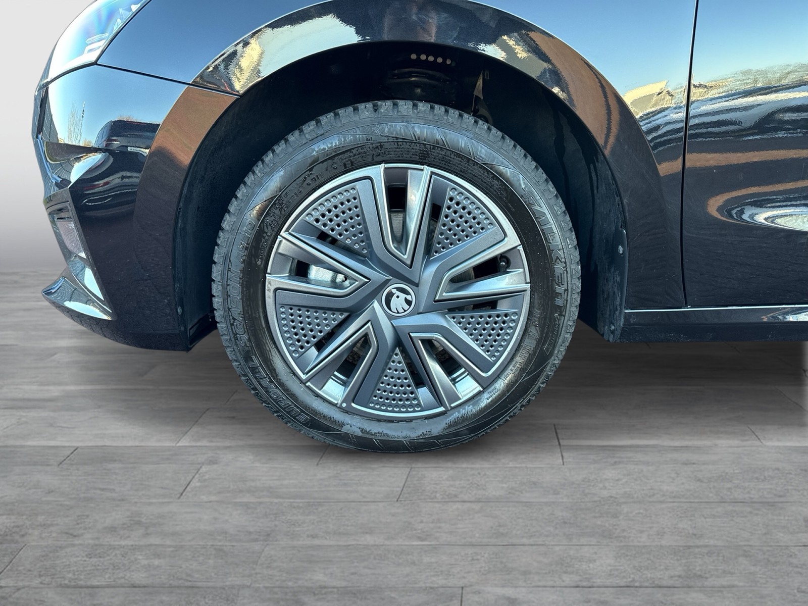 Skoda Fabia 1.0 TOUR CAM AHK-VORBEREITUNG NAVI SITZHZ.