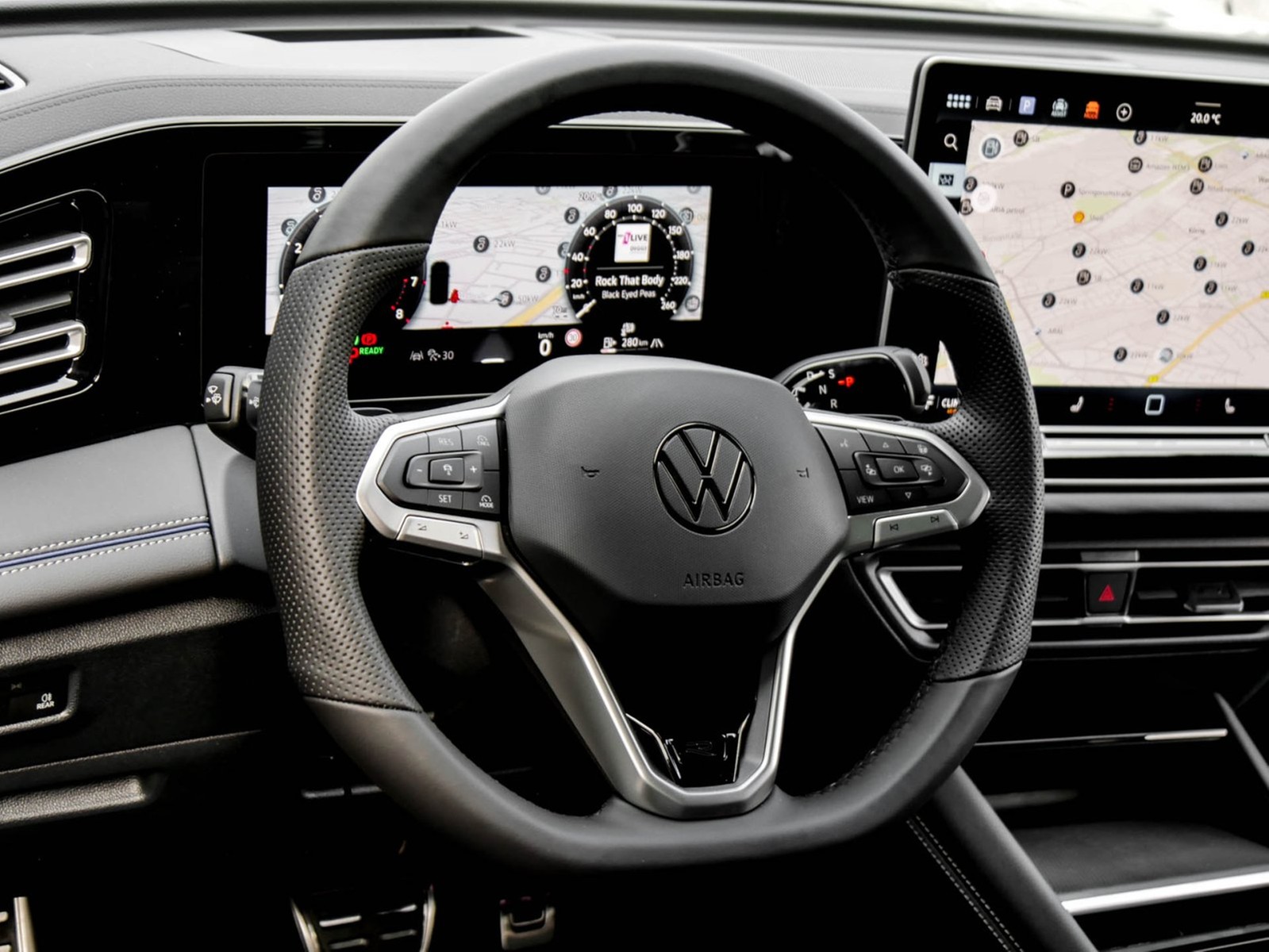 Volkswagen Tiguan 1.5 R-LINE DSG HARMANKARDON BLACKSTYLE