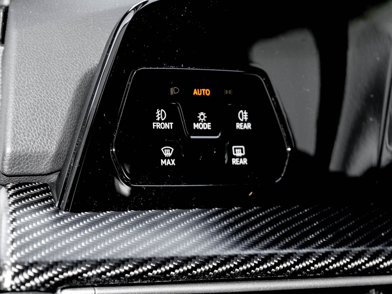Volkswagen Golf GTI HARMANKARDON BLACKSTYLE PANO AHK