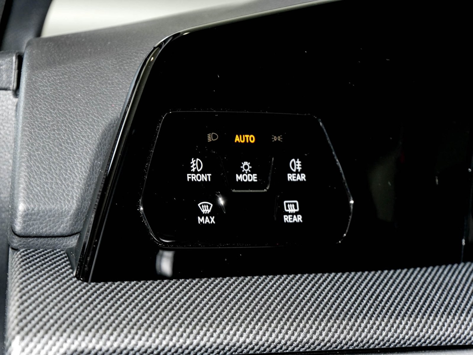 Volkswagen Golf GTI NAVI BLACKSTYLE MATRIXLED SITZHZG