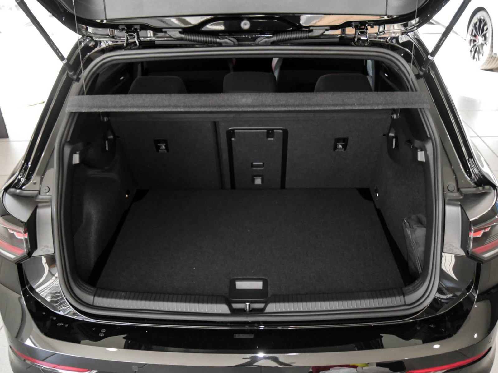 Volkswagen Golf GTI NAVI BLACKSTYLE MATRIXLED SITZHZG
