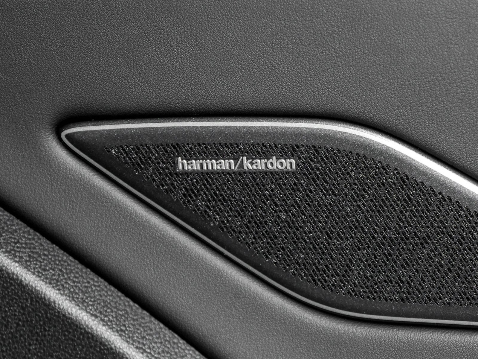 Volkswagen Tiguan 1.5 R-LINE DSG BLACKSTYLE PANO eKLAPPE