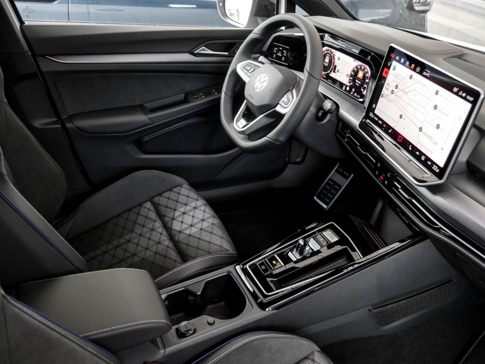 Volkswagen Golf 1.5 R-LINE DSG