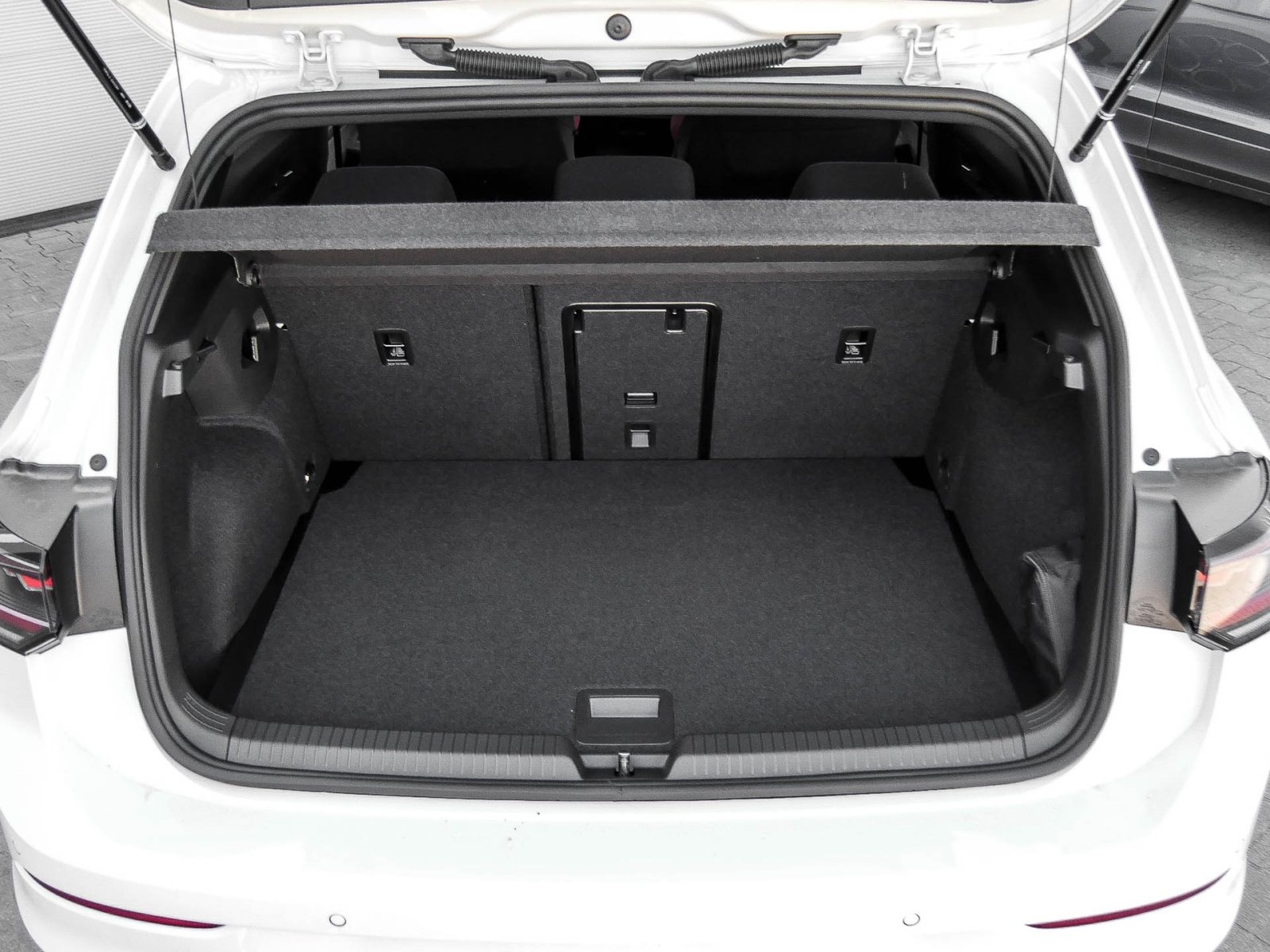 Volkswagen Golf GTI HARMANKARDON BLACKSTYLE MATRIXLED NAVI