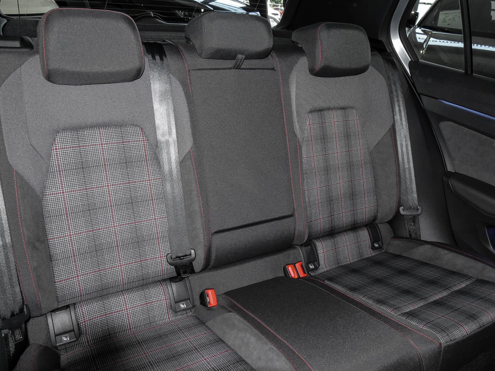 Volkswagen Golf GTI NAVI HARMANKARDON BLACKSTYLE CAM